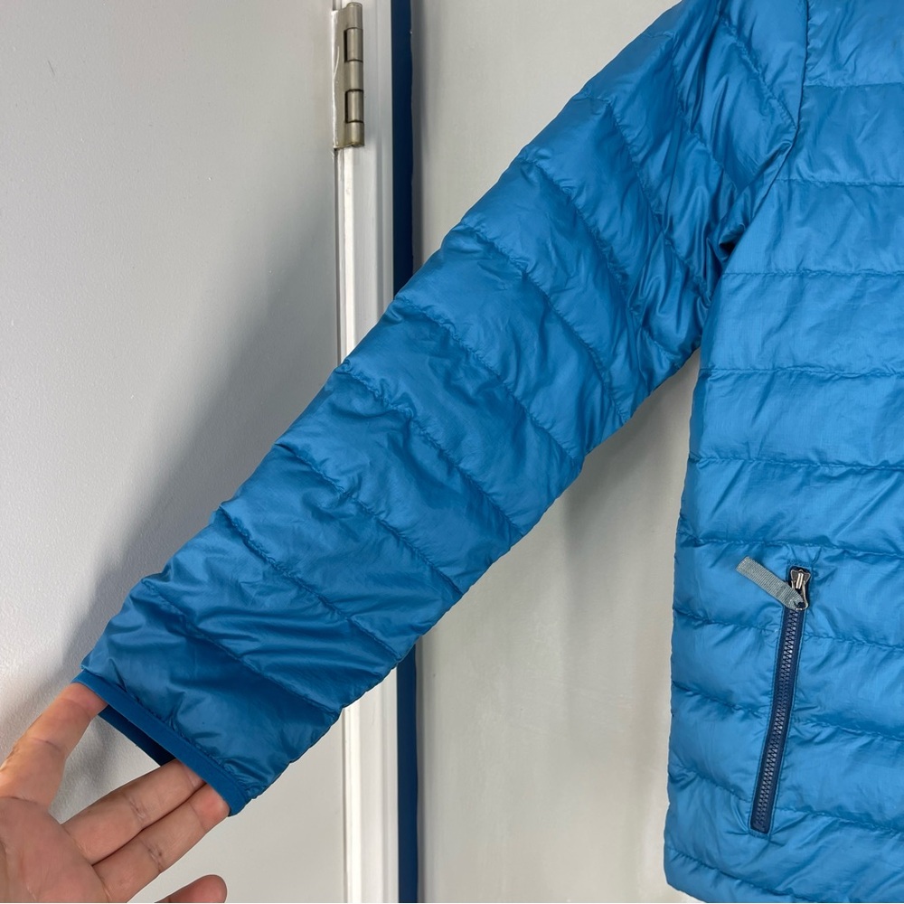 Patagonia Boys Down Sweater jacket, size L (14) Blue color . - Picture 2 of 11